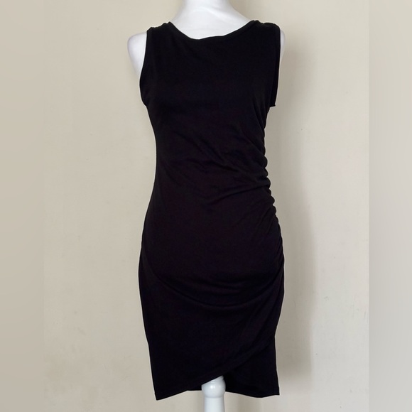 Leith Dresses & Skirts - Leith Classic Black Dress Size Medium